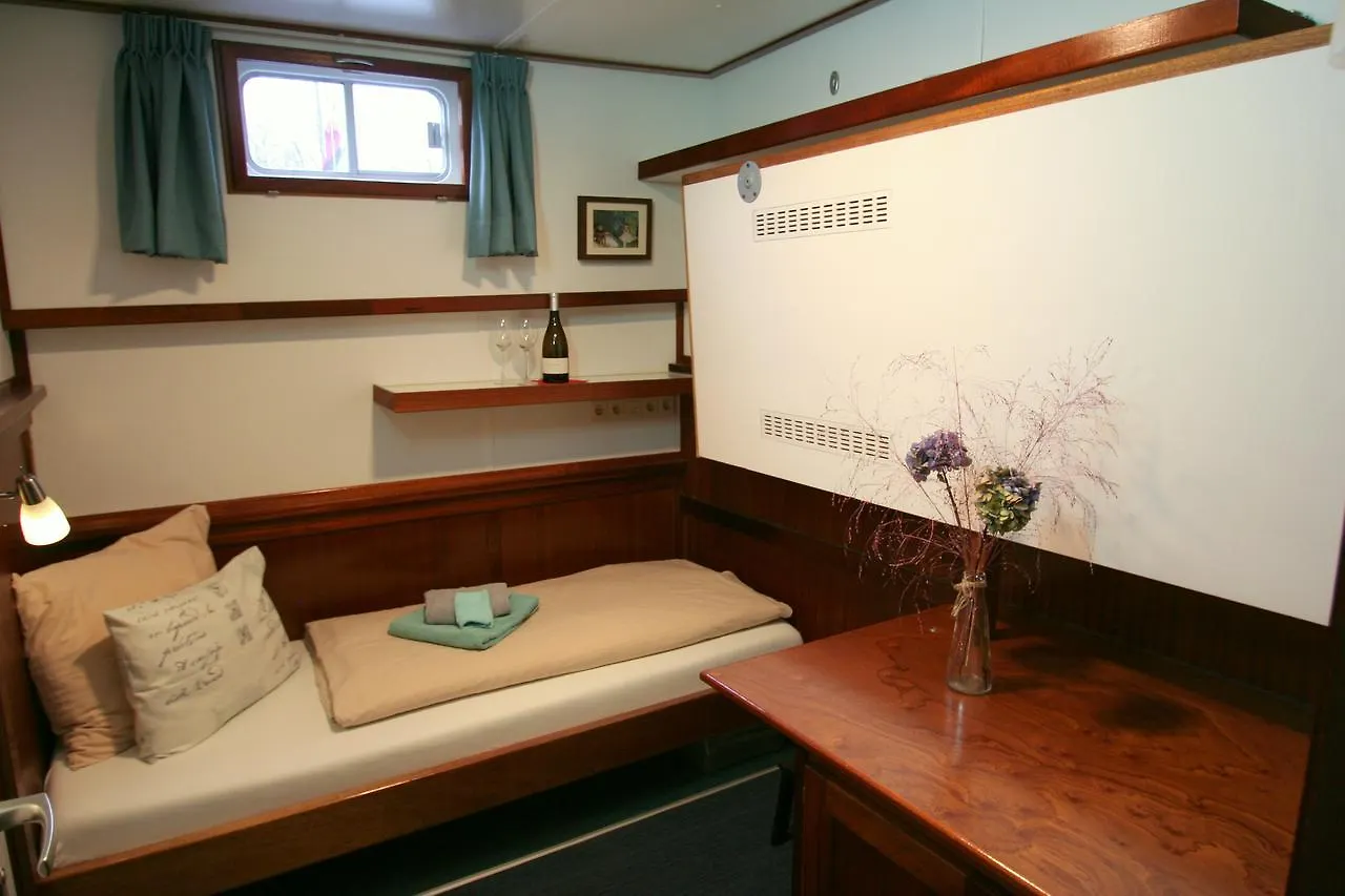 Hotelboat Fiep Amsterdam 0*,